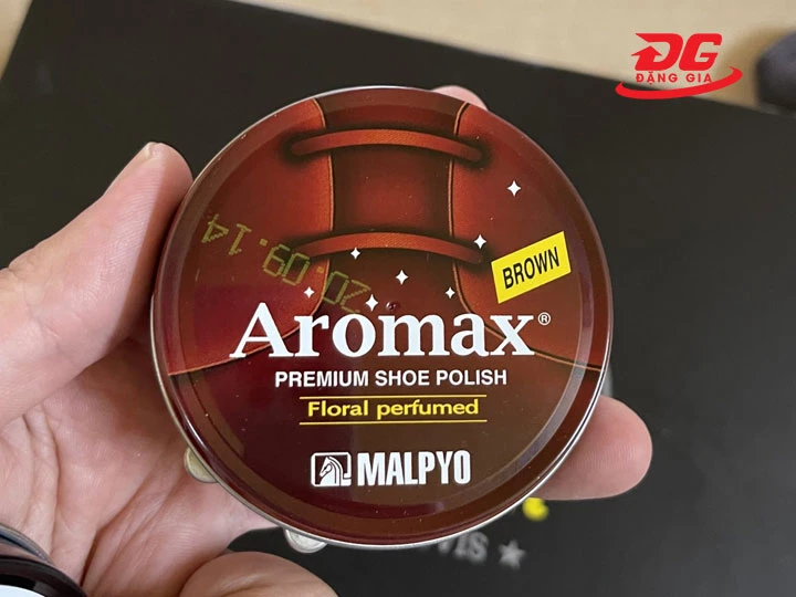 Xi đánh giày Aromax màu nâu