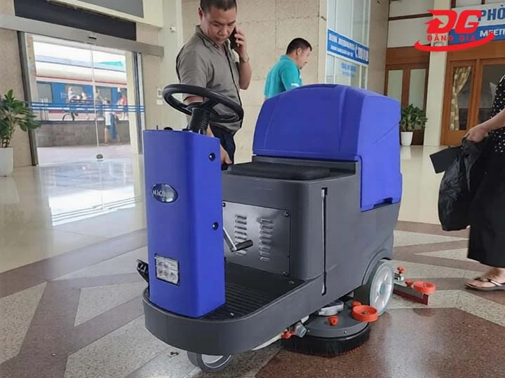 cách sử dụng máy chà sàn đúng cách