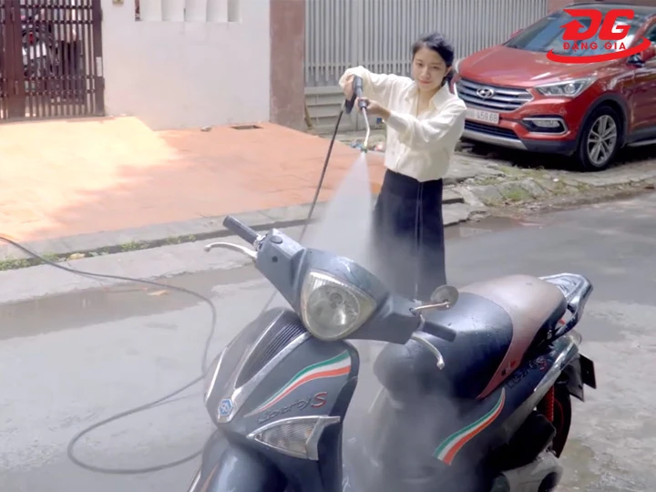 Máy bơm rửa xe Kumisai 80/2.2 mạnh mẽ