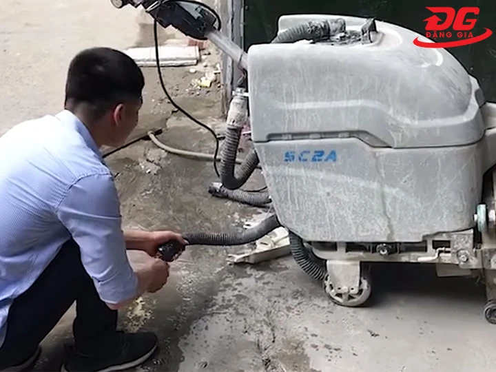 Đặng Gia sửa máy chà sàn
