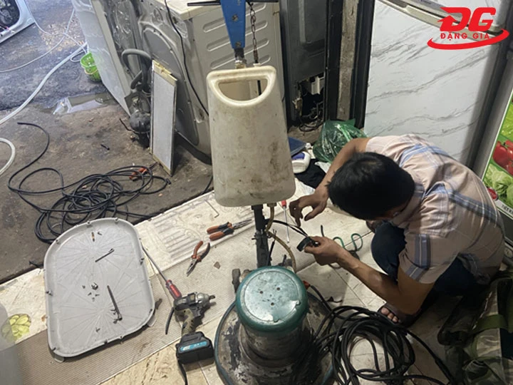 sửa máy chà sàn