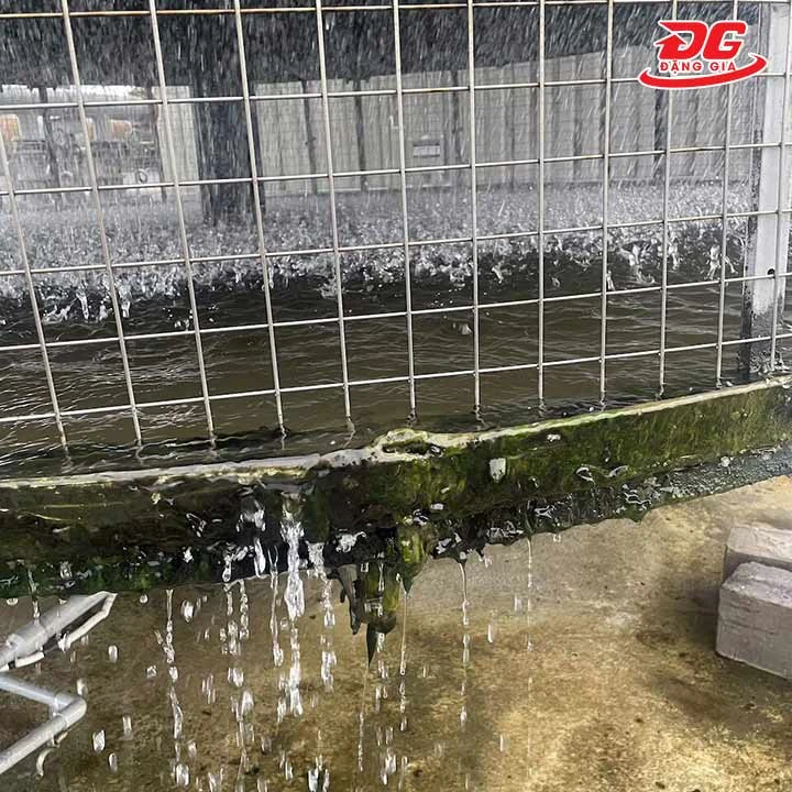 tháp giải nhiệt chiller tràn nước