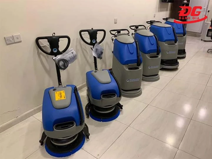 bán máy chà sàn Fiorentini