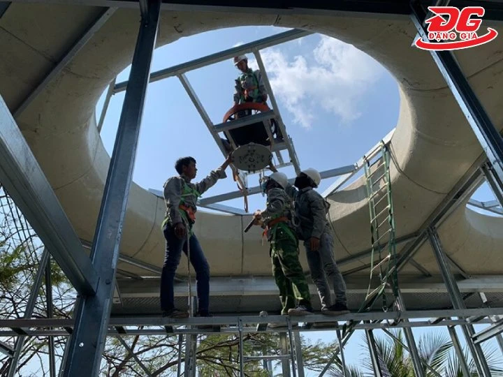 lắp đặt tháp giải nhiệt khô