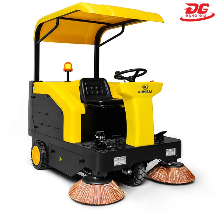 xe quét rác ngồi lái Kumisai KMS 65