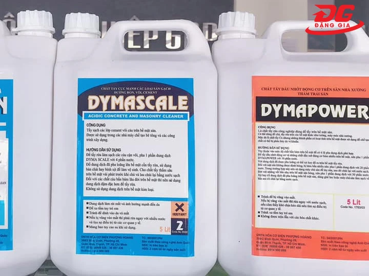 Xử lý xi măng trên nền gạch nhám bằng DYMASCALE