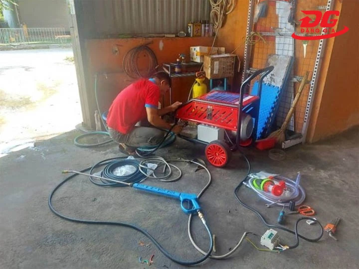 bảo dưỡng máy rửa xe