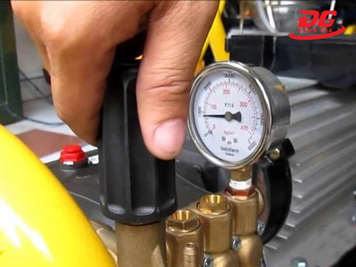 máy rửa xe cao áp bị mất áp