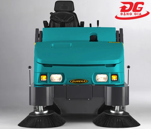 Xe quét rác ngồi lái công nghiệp MAGNUM HDK 3