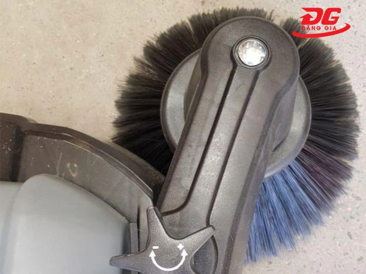 Kinh nghiệm chọn mua Xe quét rác Kumisai KMS-70