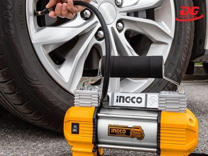Sử dụng máy nén khí 12V để bơm cứu hộ lốp ô tô