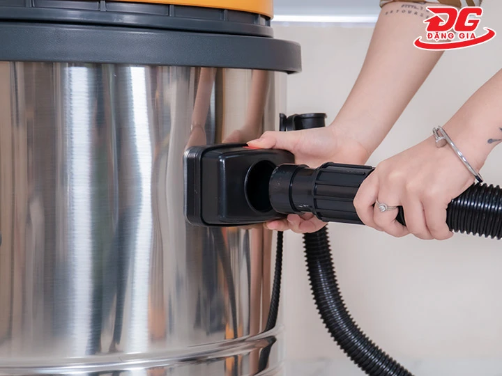 Cách thức vận hành của máy hút bụi Supper Clean AC803