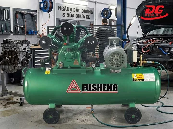 Ngành sửa chữa và bảo dưỡng xe