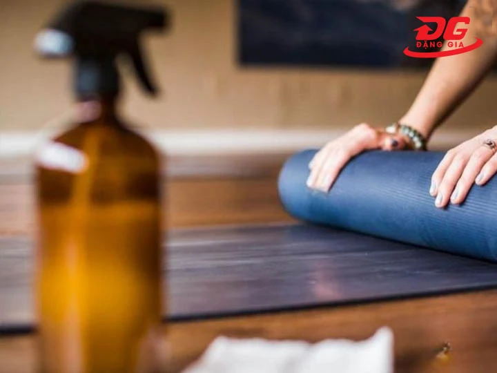 cách giặt thảm cao su tự nhiên