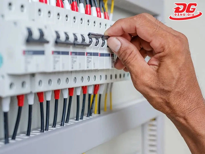 ngắt nguồn điện tháp giải nhiệt