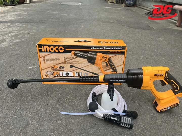 Máy rửa xe pin Ingco