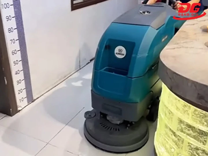 len lỏi góc hẹp