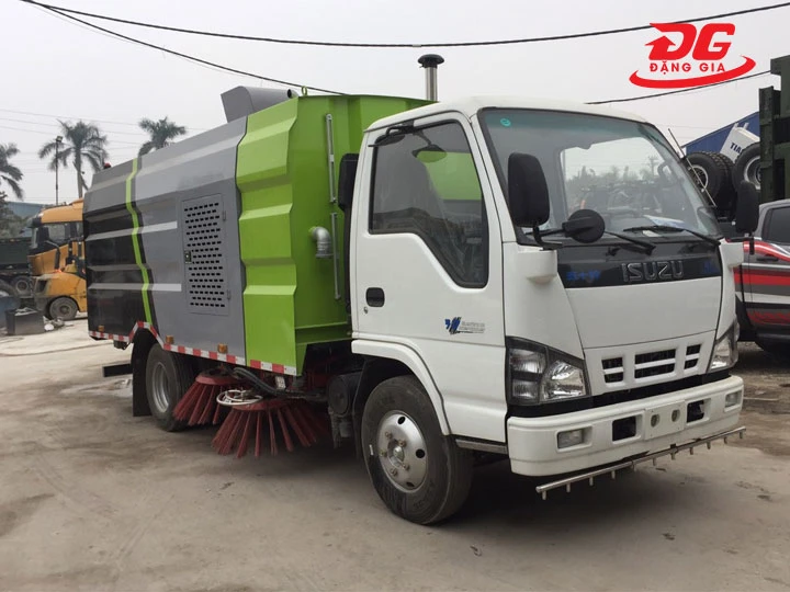 Xe quét Isuzu 6 khối