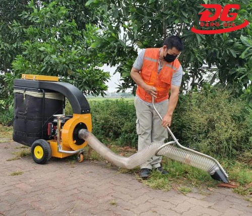 Máy hút rác lá cây đô thị Kumisai KMS-2K 2