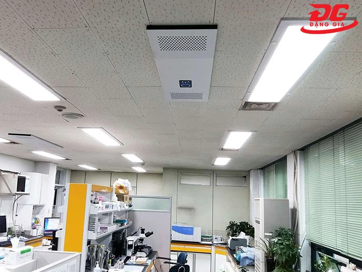 Máy lọc không khí và tiệt trùng PureSys AIO-30 vận hành siêu êm