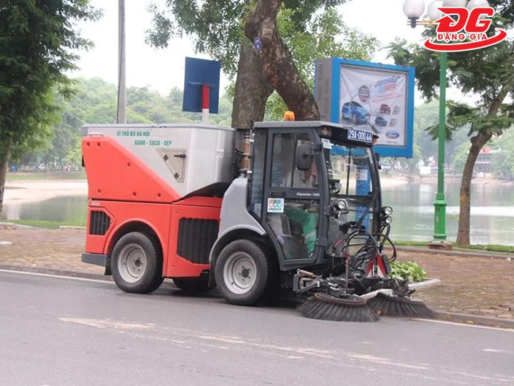 Top 5+ Địa chỉ cho thuê xe quét đường: Nổi tiếng, Giá rẻ