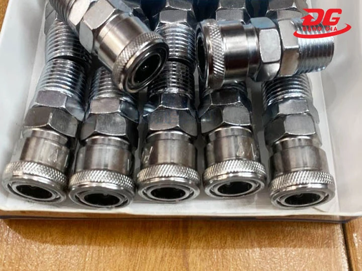 Cút nối nhanh đầu cái gen ngoài 21 chất lượng