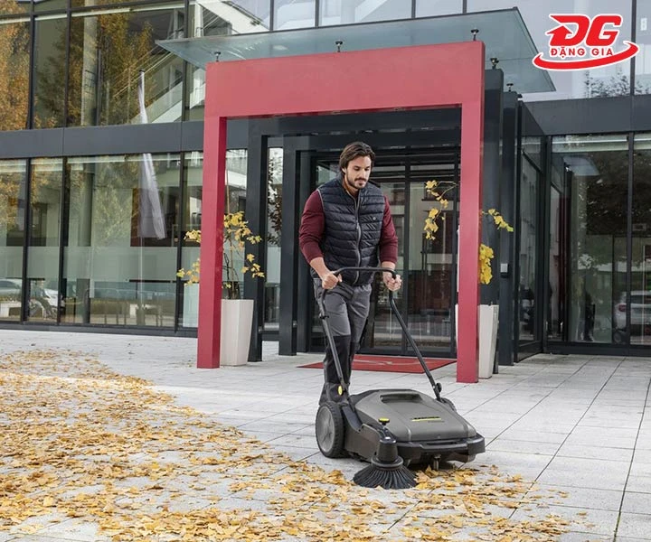  Xe quét đường làm sạch nhanh