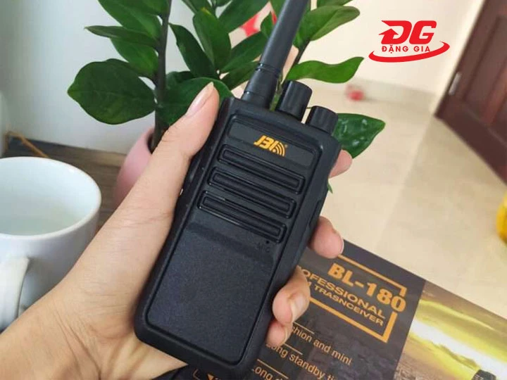Xuyên vật cản tốt, liên lạc xa ổn định