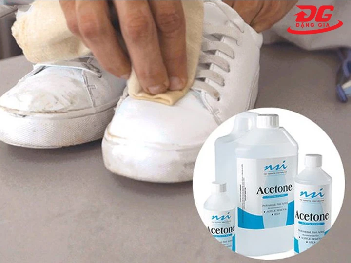 Cách làm sạch giày da trắng bằng aceton