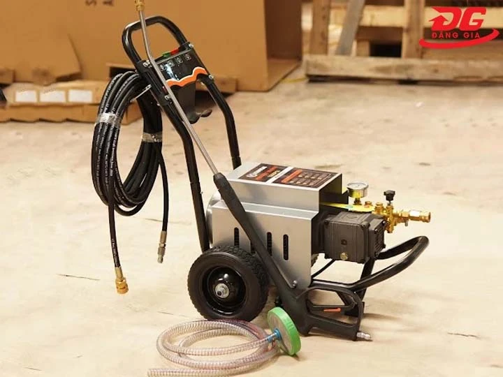 máy rửa xe cao áp quận 4 chính hãng