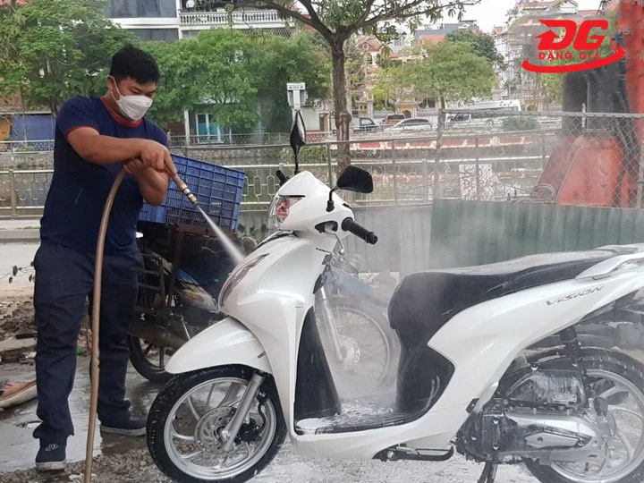 Sửa & Rửa Quốc Vinh