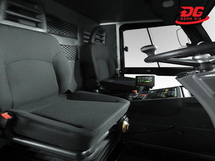 cabin xe quét đường Dulevo