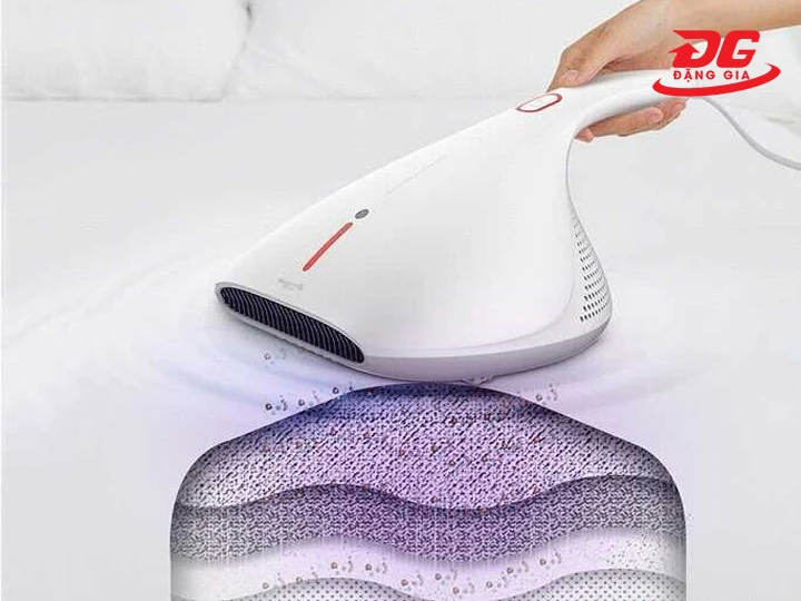 Máy hút bụi mịn diệt khuẩn UV Deerma CM800