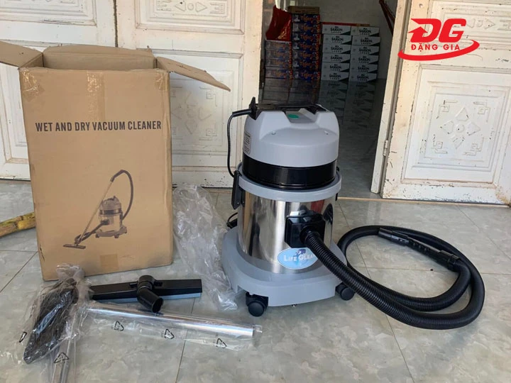 Máy hút bụi Life Clean LC151J