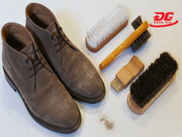 Những điều cần chuẩn bị trước khi lấy lại màu cho da lộn