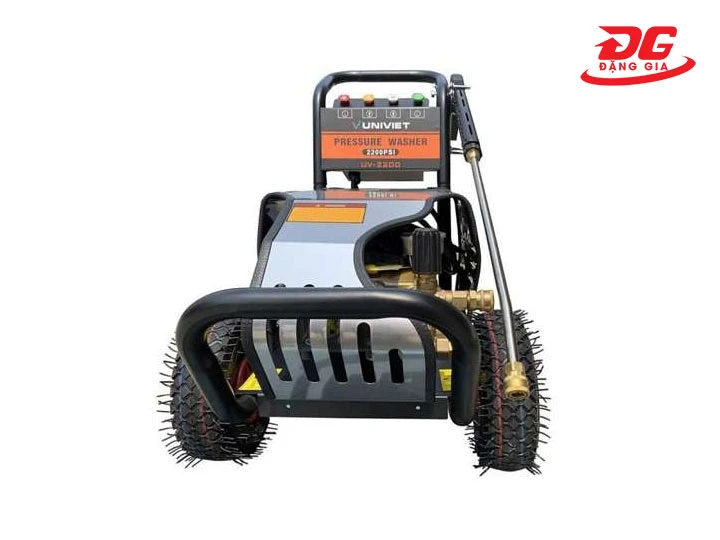Máy rửa xe cao áp Univiet UV-2200