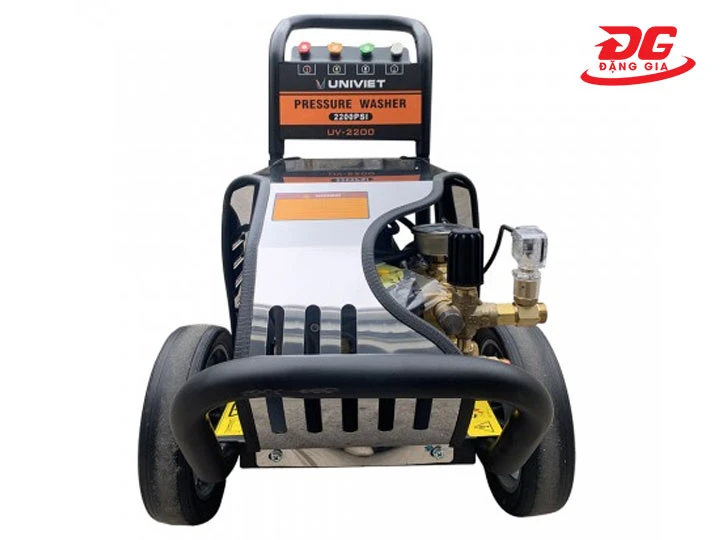 Máy rửa xe Univiet UV-2200TTS