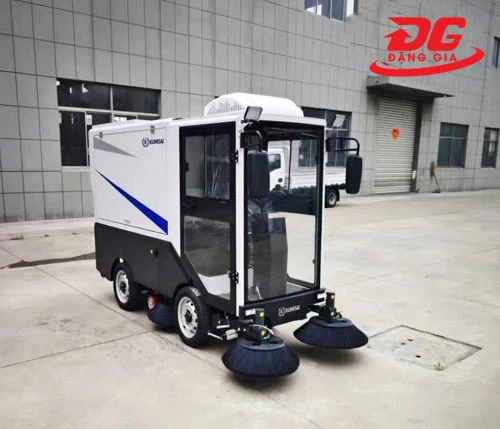 Xe quét rác ngồi lái Kumisai KMS - 155L 3