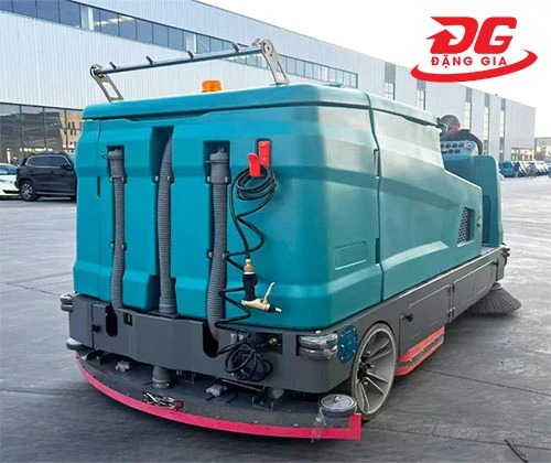 Xe quét rác chà sàn Kumisai KMS 1450XS 5