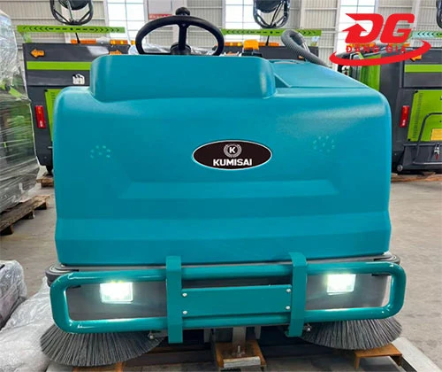 Xe quét rác chà sàn Kumisai KMS 1450XS 3