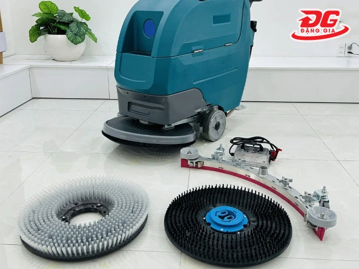 mua Máy chà sàn liên hợp Kumisai KMS 65C