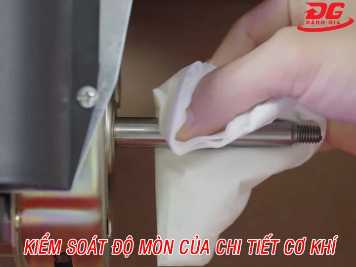 kiểm soát độ mòn của chi tiết cơ khí