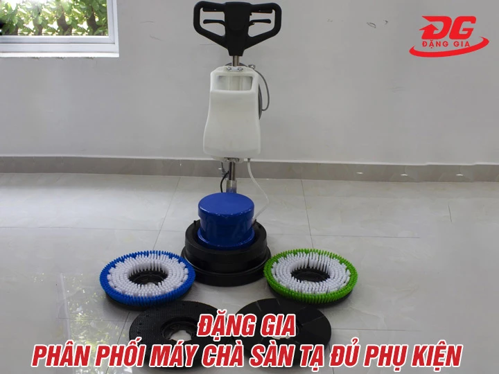 Bán máy chà sàn tạ