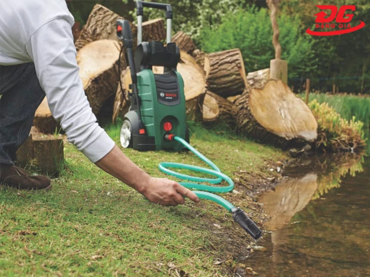 máy rửa xe bị rò nước do dùng nước cấp không đảm bảo