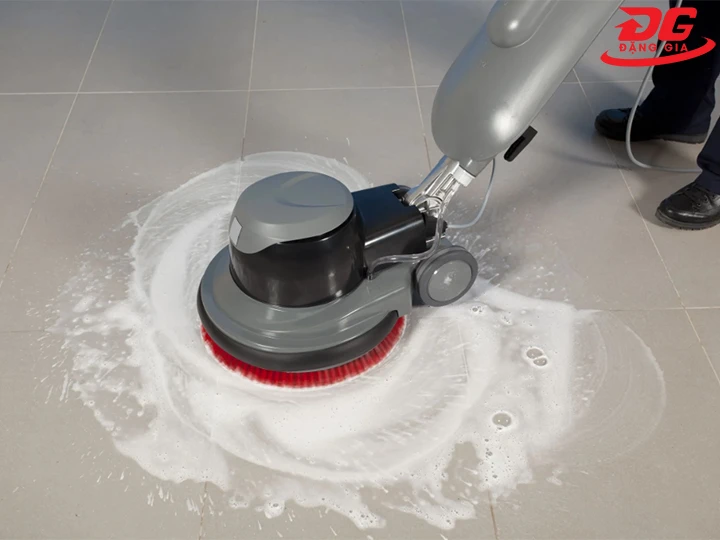 xóa sổ nhiều vết bẩn cứng đầu