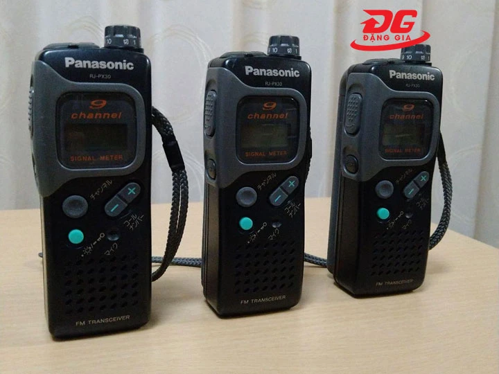 Ứng dụng thực tế của bộ đàm Panasonic kho cảng