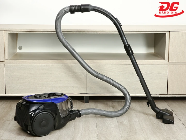 máy hút bụi công suất 1000W