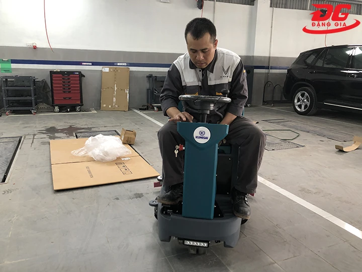 Máy chà sàn kêu to: 12 nguyên nhân và giải pháp xử lý nhanh