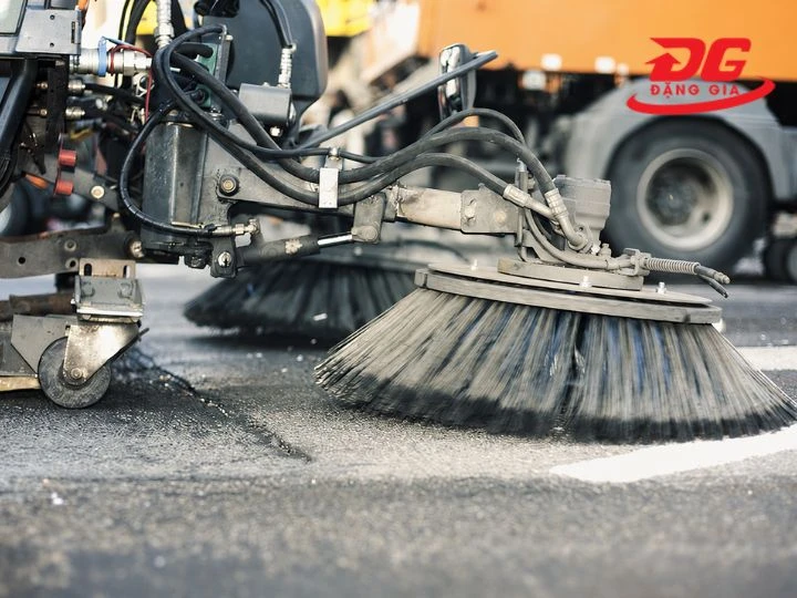 Hệ thống chổi quét được thiết kế đa tầng đánh tan mọi vết bẩn