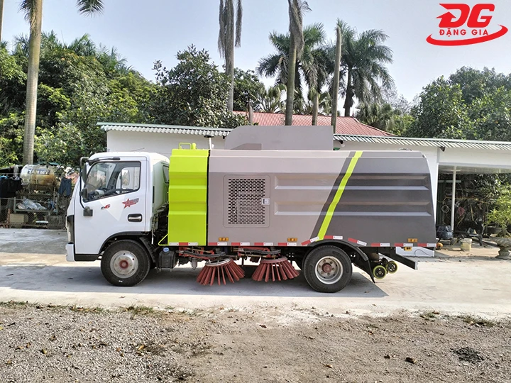 Đặng Gia bán xe quét đường